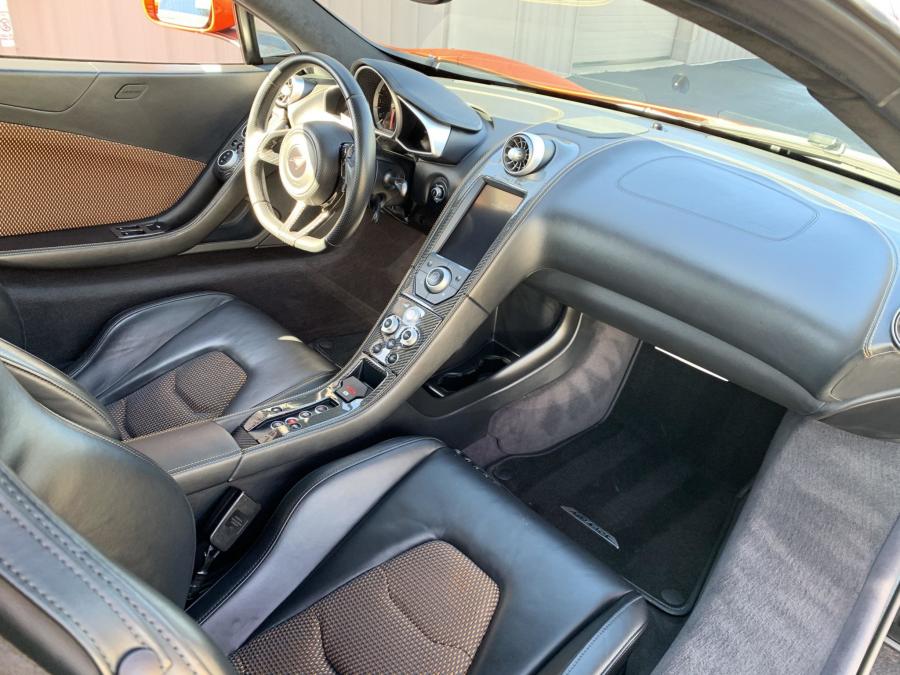 Торпедо McLaren MP4-12C 2012 года  (фото 44 из 48)